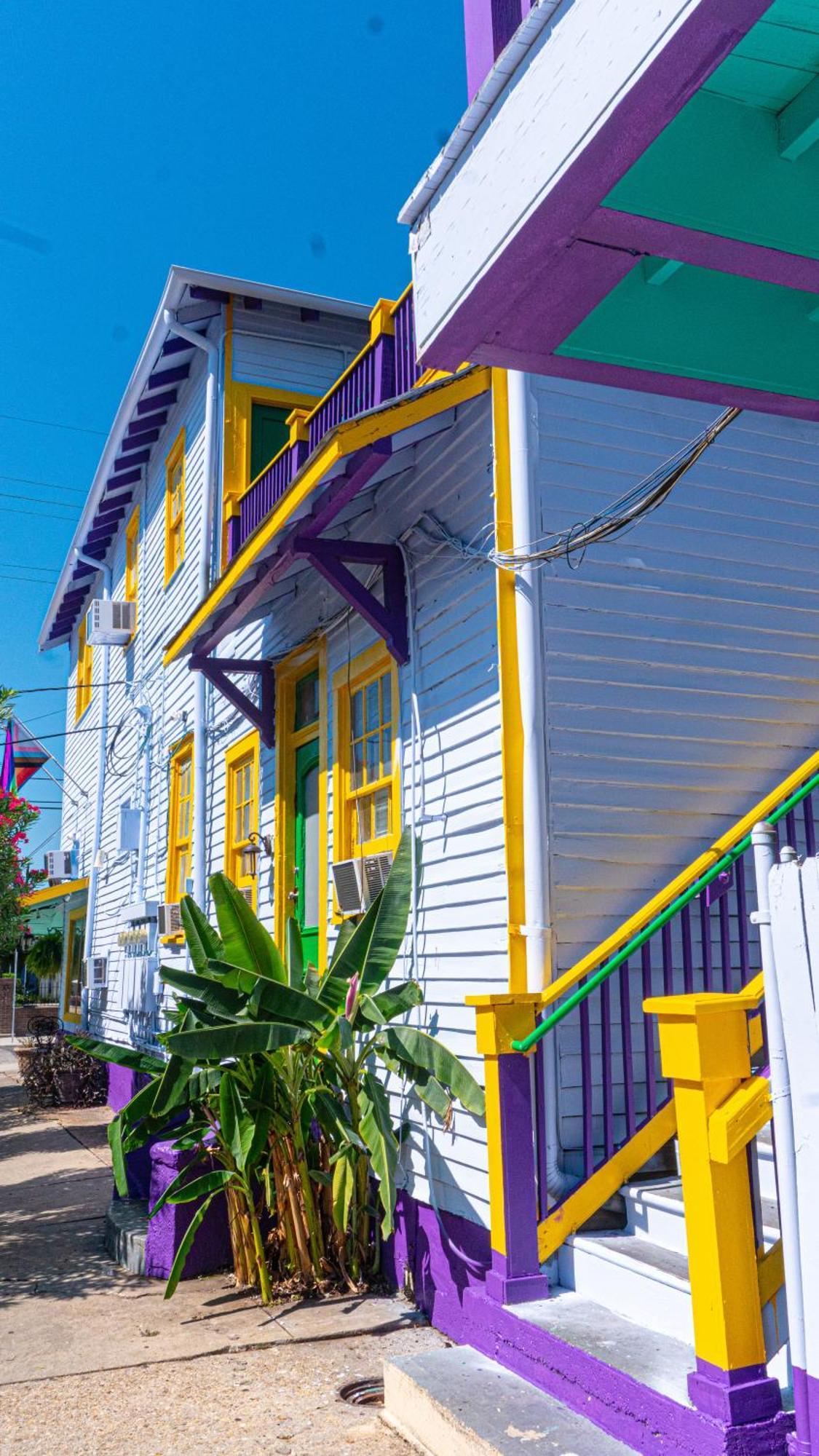 Historic Mardi Gras Inn New Orleans Exterior photo